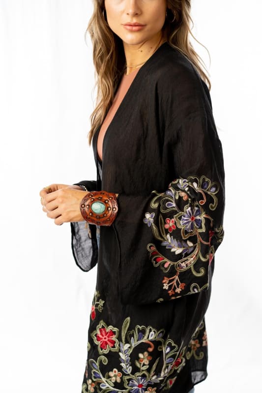 Three Bird Nest Black Floral Kimono, Size O/S